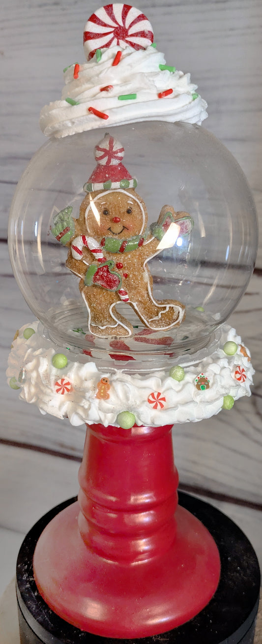Gingerbread Boy Snowglobe